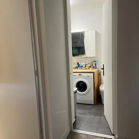 شقة Vue Toits De 11 *